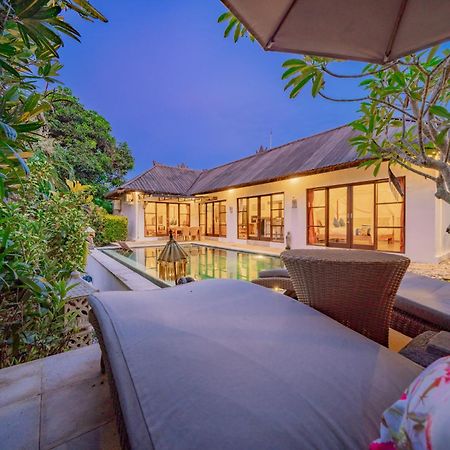 Bali Sunyi Villas 金巴兰 外观 照片