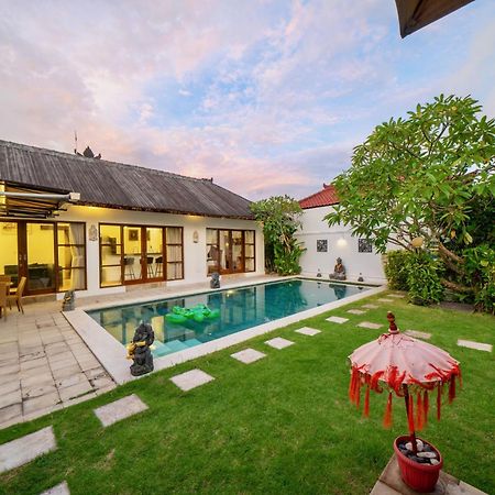Bali Sunyi Villas 金巴兰 外观 照片