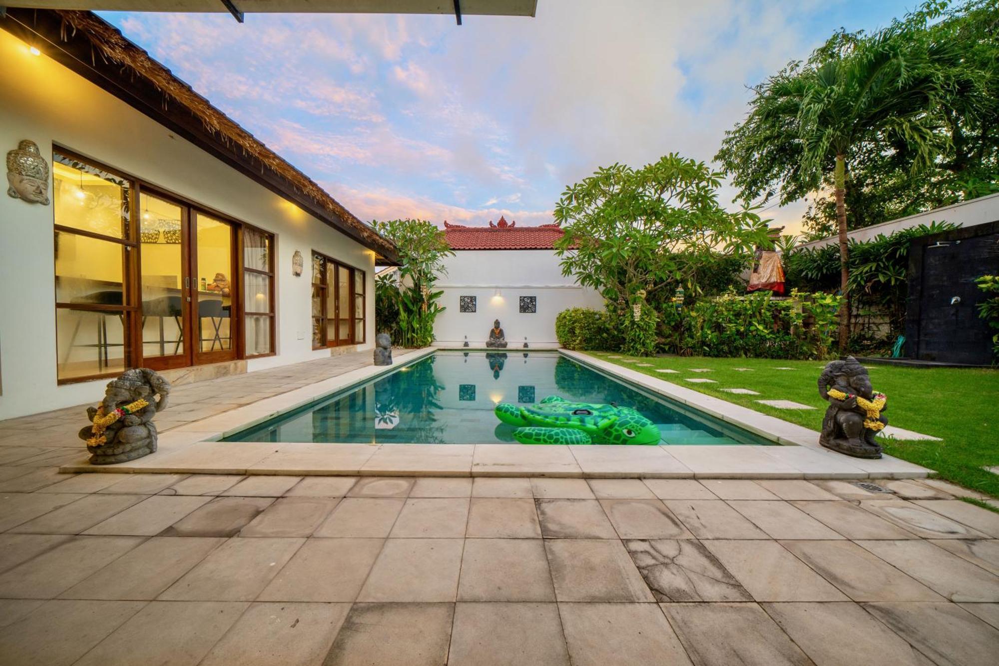 Bali Sunyi Villas 金巴兰 外观 照片